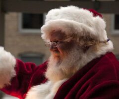 Santa Tech: Digital Wish Lists to Santa’s Inbox